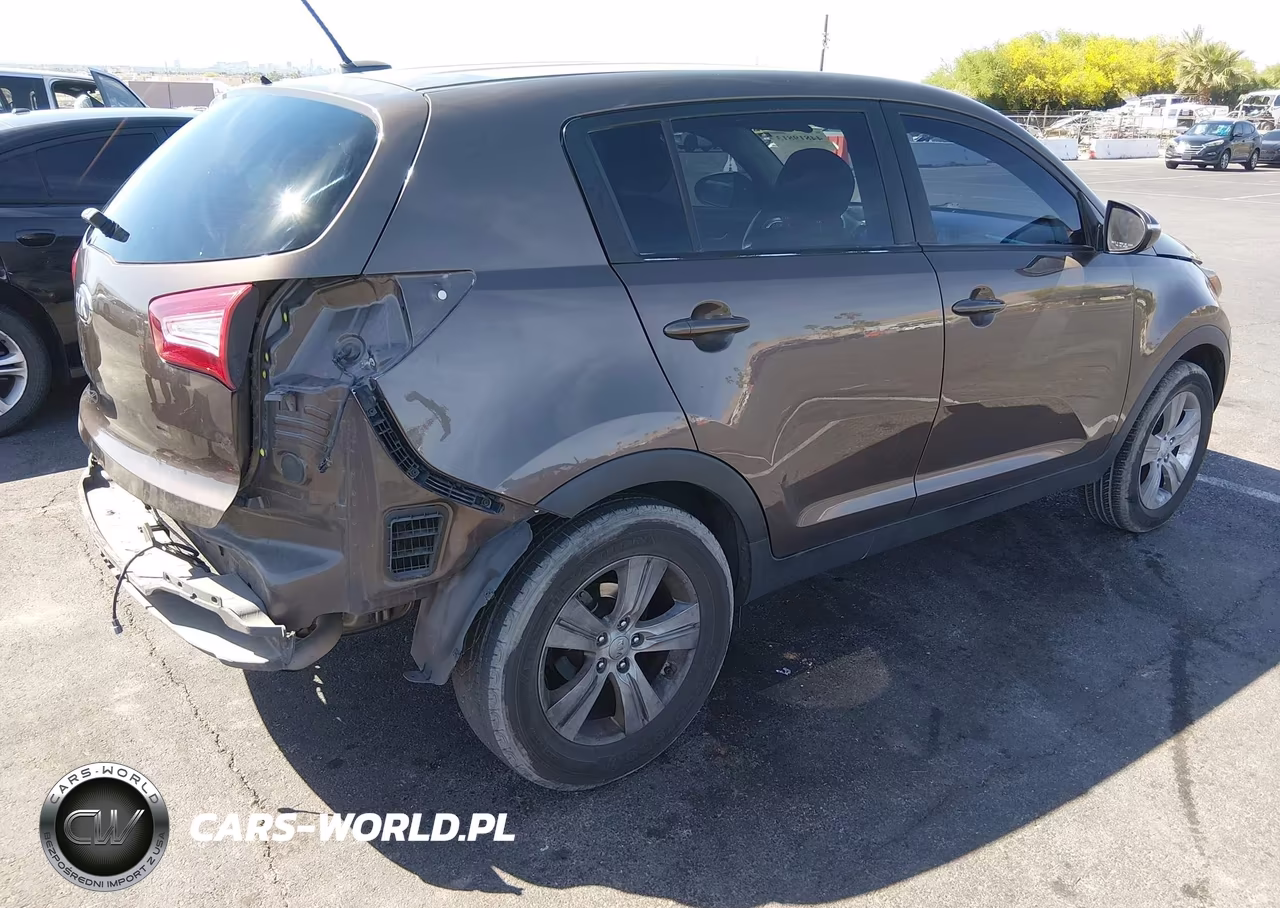 2013 Kia Sportage Lx VIN:KNDPB3A29D7391317 - 4