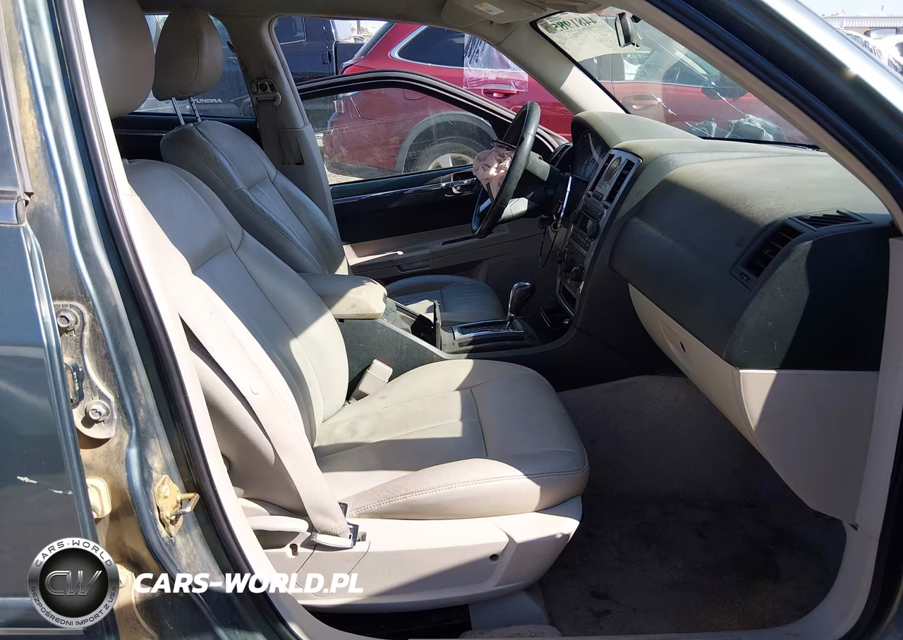 2005 Chrysler 300 Touring VIN:2C3JA53G95H117364 - 5