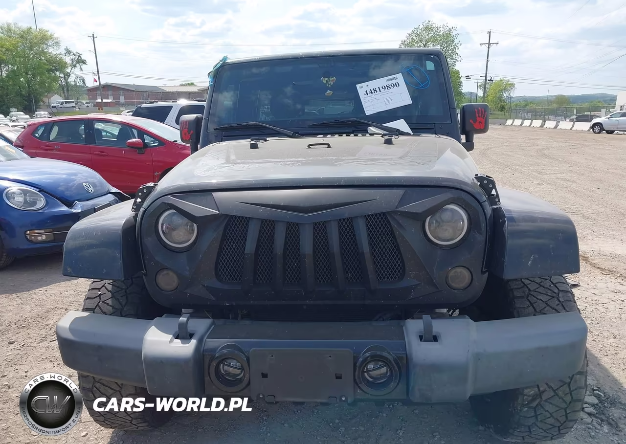 2012 Jeep Wrangler Unlimited Sahara VIN:1C4HJWEG8CL254888 - 12