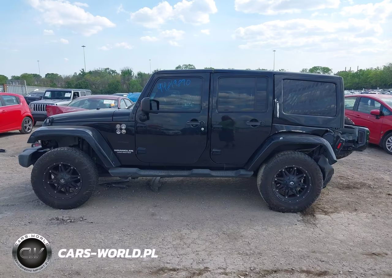 2012 Jeep Wrangler Unlimited Sahara VIN:1C4HJWEG8CL254888 - 14
