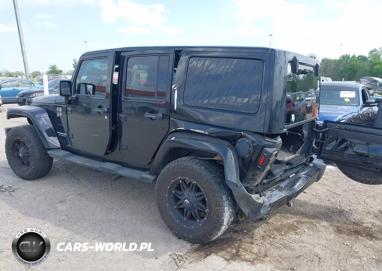 2012 Jeep Wrangler Unlimited Sahara VIN:1C4HJWEG8CL254888 - 3