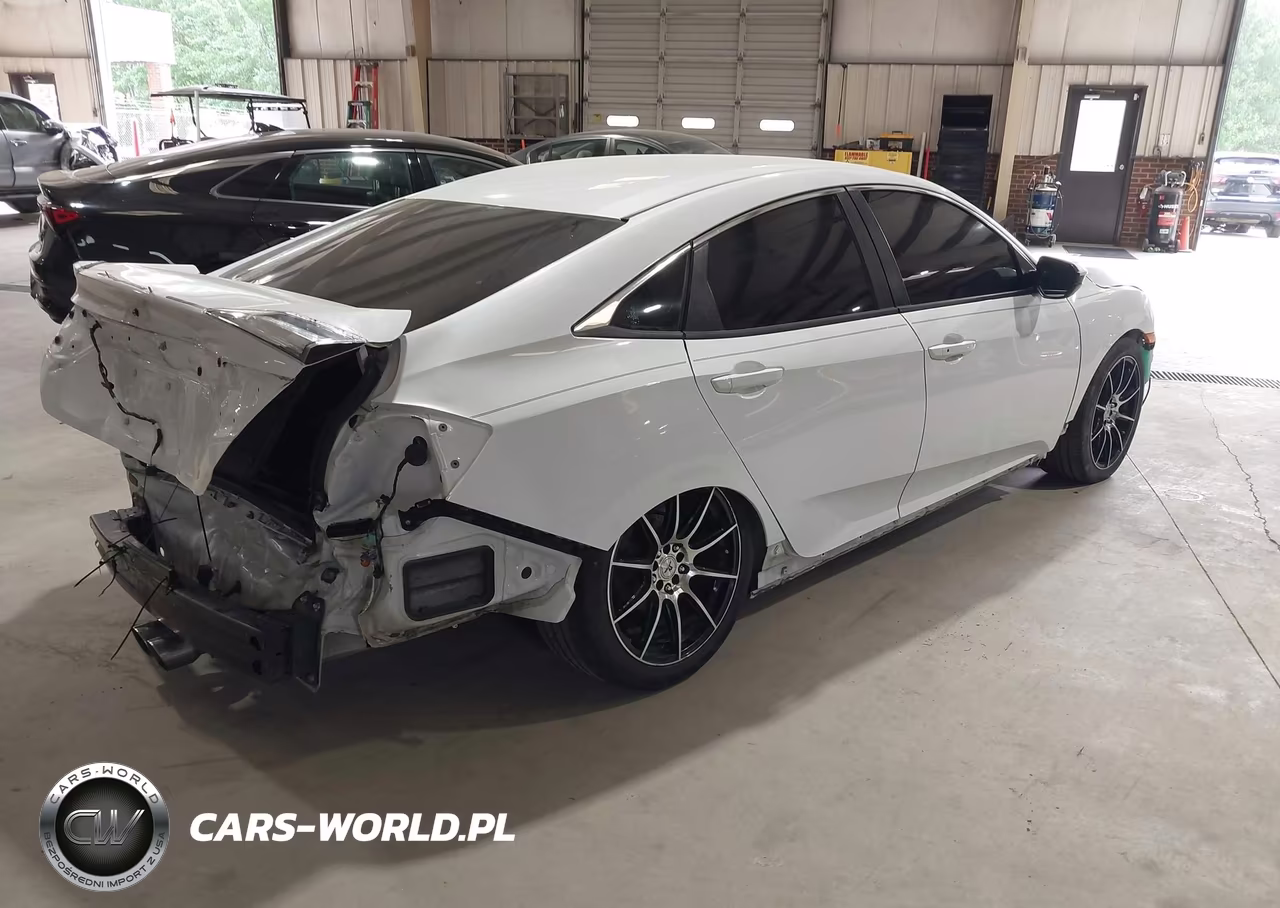 2020 Honda Civic Sport VIN:19XFC2F88LE024102 - 4