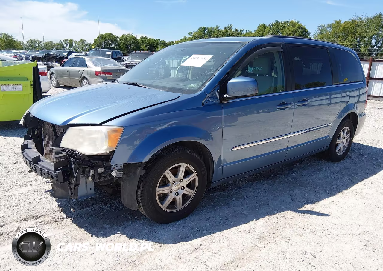2011 Chrysler Town & Country Touring VIN:2A4RR5DG0BR745657 - 2