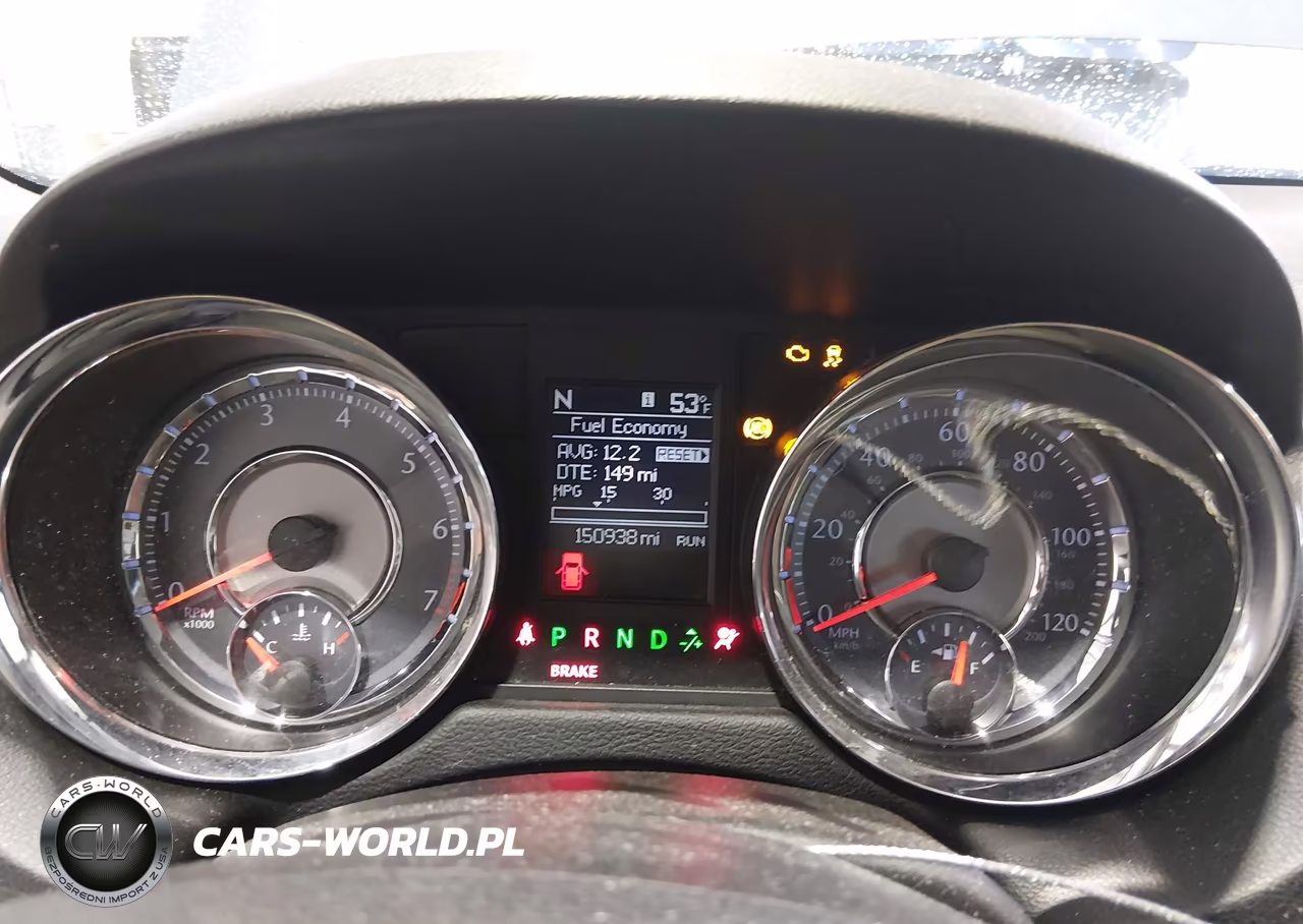 2011 Chrysler Town & Country Touring VIN:2A4RR5DG0BR745657 - 7