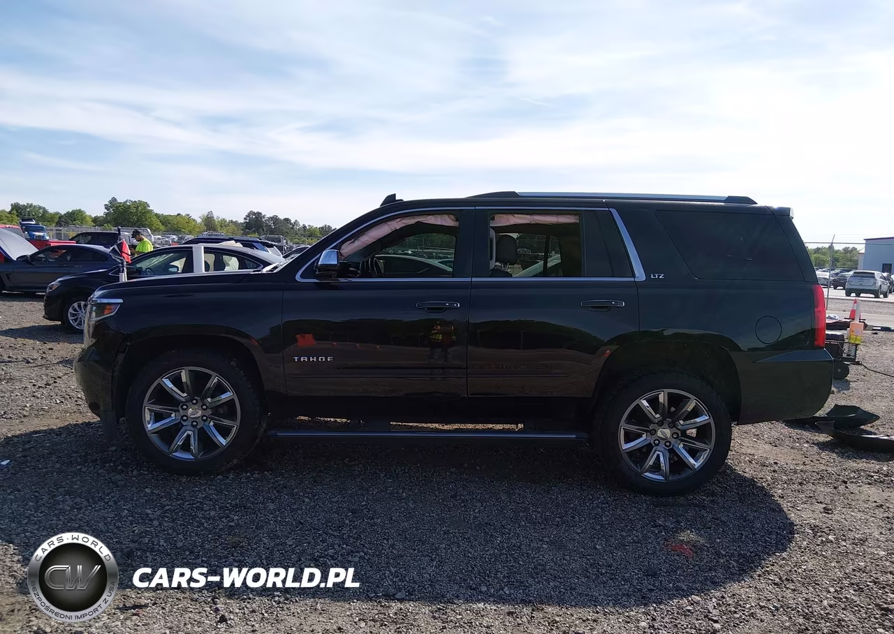 2015 Chevrolet Tahoe Ltz VIN:1GNSKCKCXFR700356 - 14