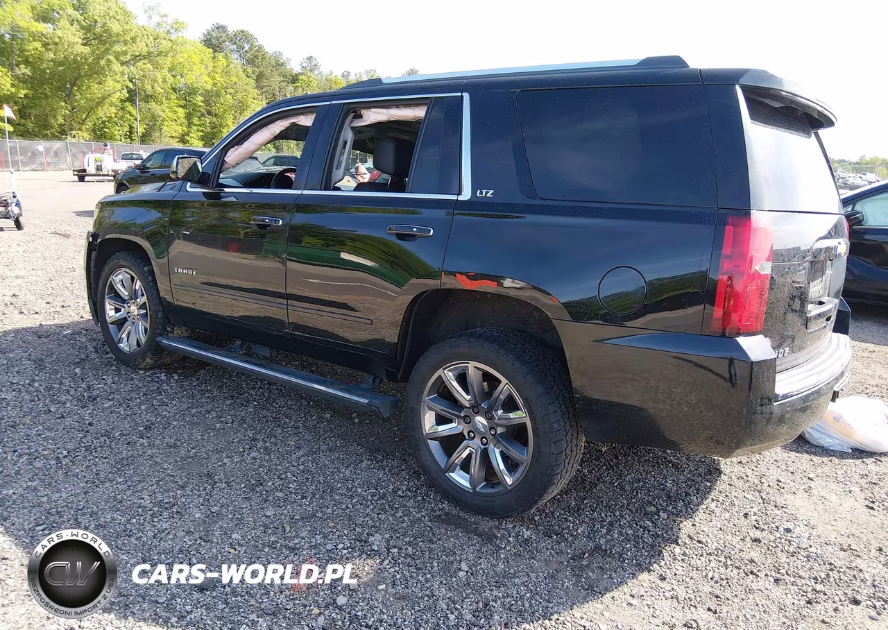2015 Chevrolet Tahoe Ltz VIN:1GNSKCKCXFR700356 - 3
