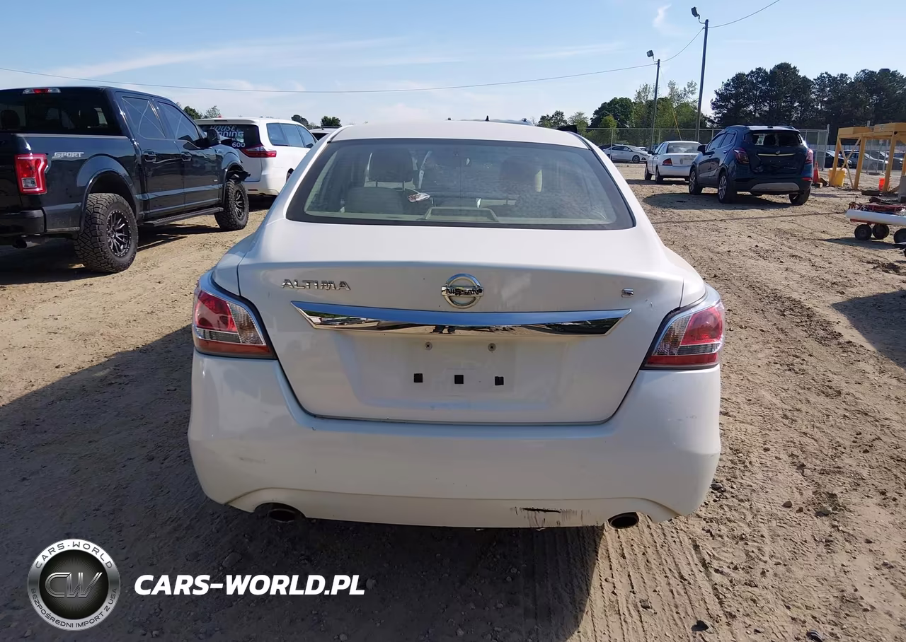 2015 Nissan Altima 2.5 S VIN:1N4AL3AP3FC101796 - 16