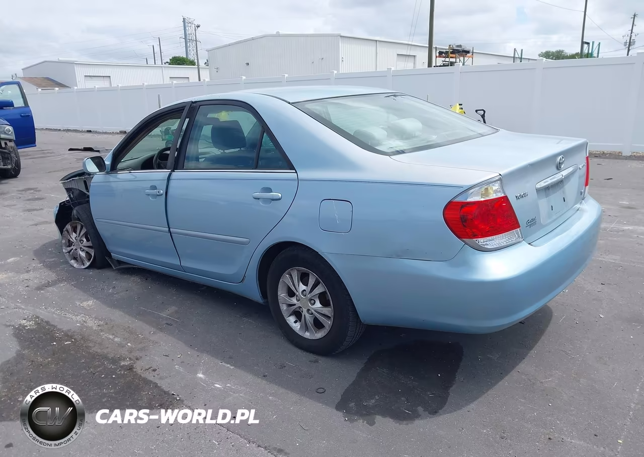 2006 Toyota Camry Le V6 VIN:4T1BF32K06U633067 - 3
