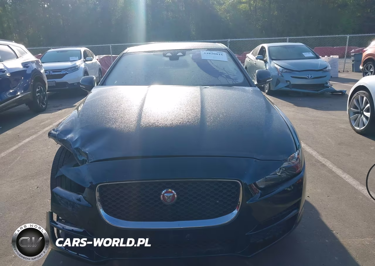 2017 Jaguar Xe 35T Premium VIN:SAJAD4BV5HA966425 - 12