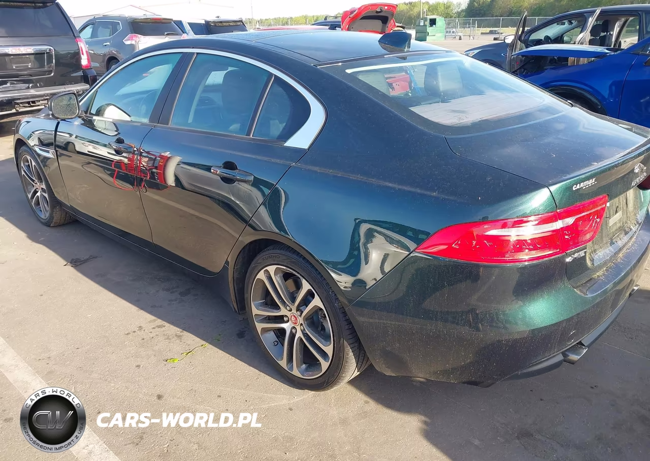 2017 Jaguar Xe 35T Premium VIN:SAJAD4BV5HA966425 - 3