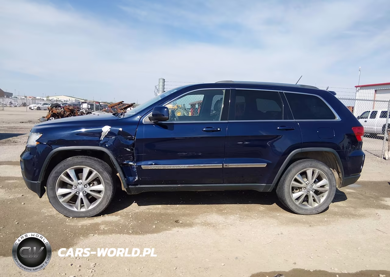 2013 Jeep Grand Cherokee Laredo VIN:1C4RJFAGXDC556470 - 14