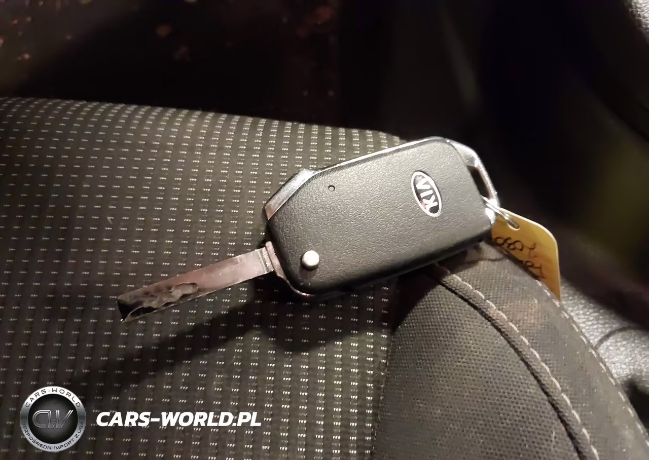 2020 Kia Forte Lxs VIN:3KPF24ADXLE203096 - 11