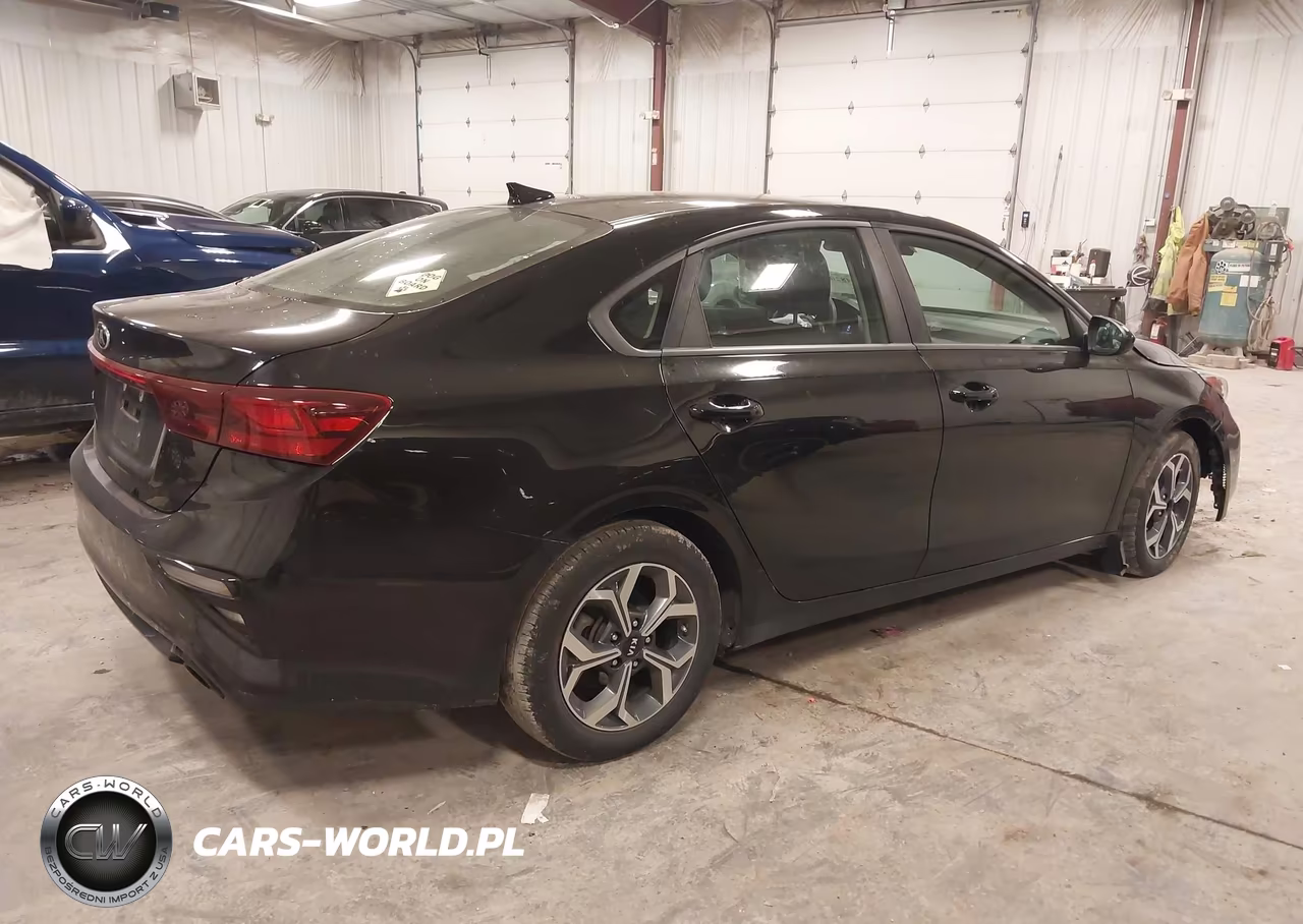 2020 Kia Forte Lxs VIN:3KPF24ADXLE203096 - 4