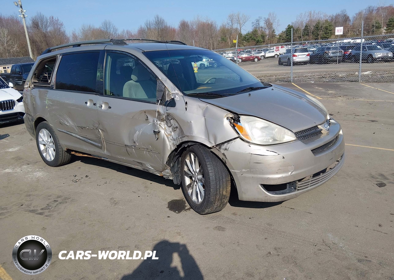 2005 Toyota Sienna Le