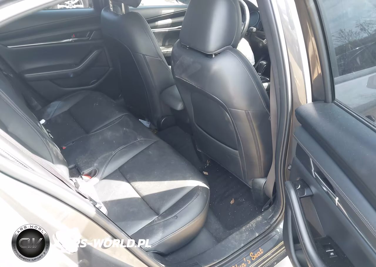 2019 Mazda Mazda3 Preferred Package VIN:JM1BPBDMXK1132189 - 8