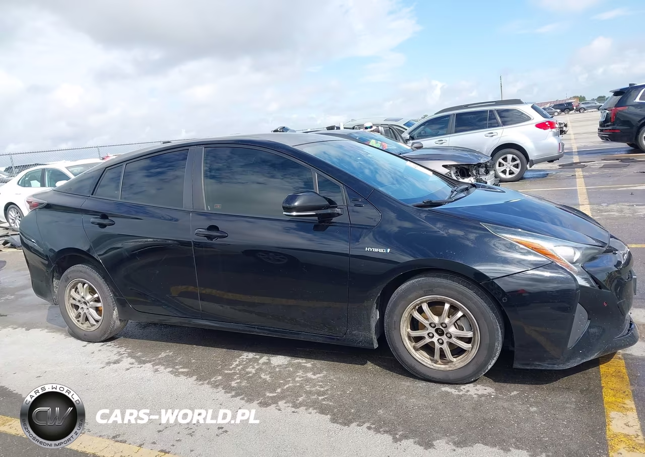 2018 Toyota Prius Two VIN:JTDKBRFU1J3062959 - 14