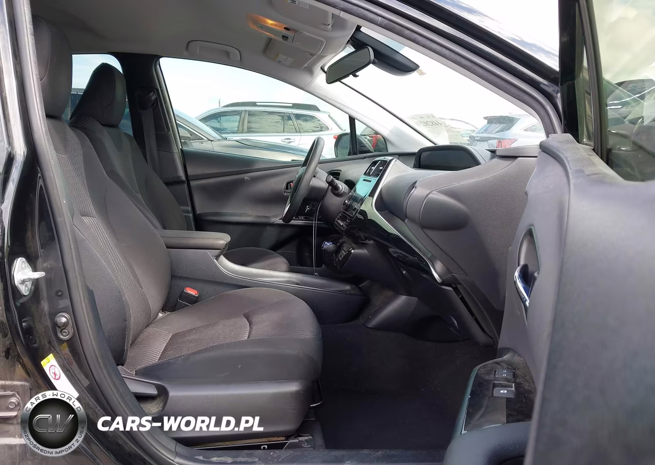 2018 Toyota Prius Two VIN:JTDKBRFU1J3062959 - 5