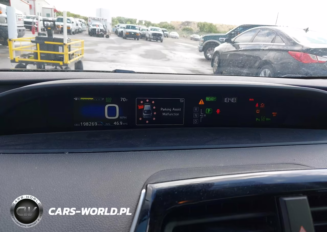2018 Toyota Prius Two VIN:JTDKBRFU1J3062959 - 7