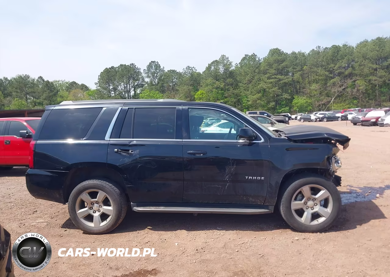 2017 Chevrolet Tahoe Ls VIN:1GNSCAKC7HR390929 - 14