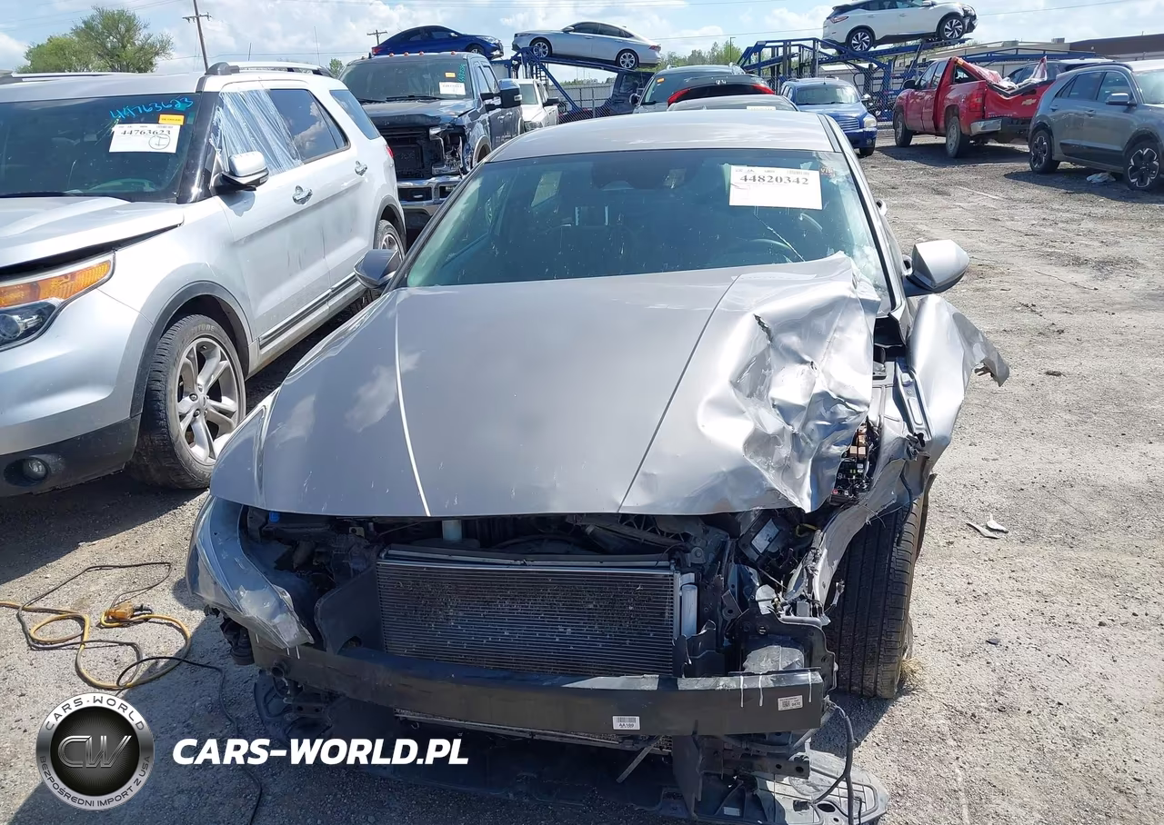2023 Hyundai Elantra Sel VIN:KMHLM4AG7PU543963 - 13