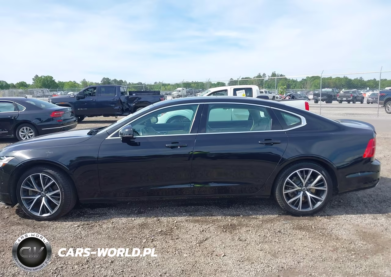 2018 Volvo S90 T6 Momentum VIN:LVY992MK0JP027494 - 14