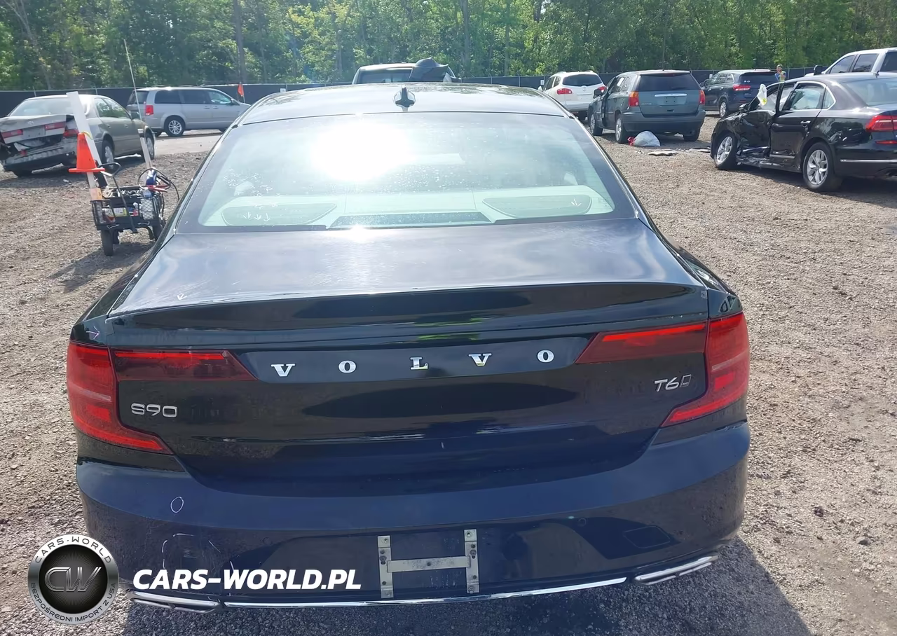 2018 Volvo S90 T6 Momentum VIN:LVY992MK0JP027494 - 16