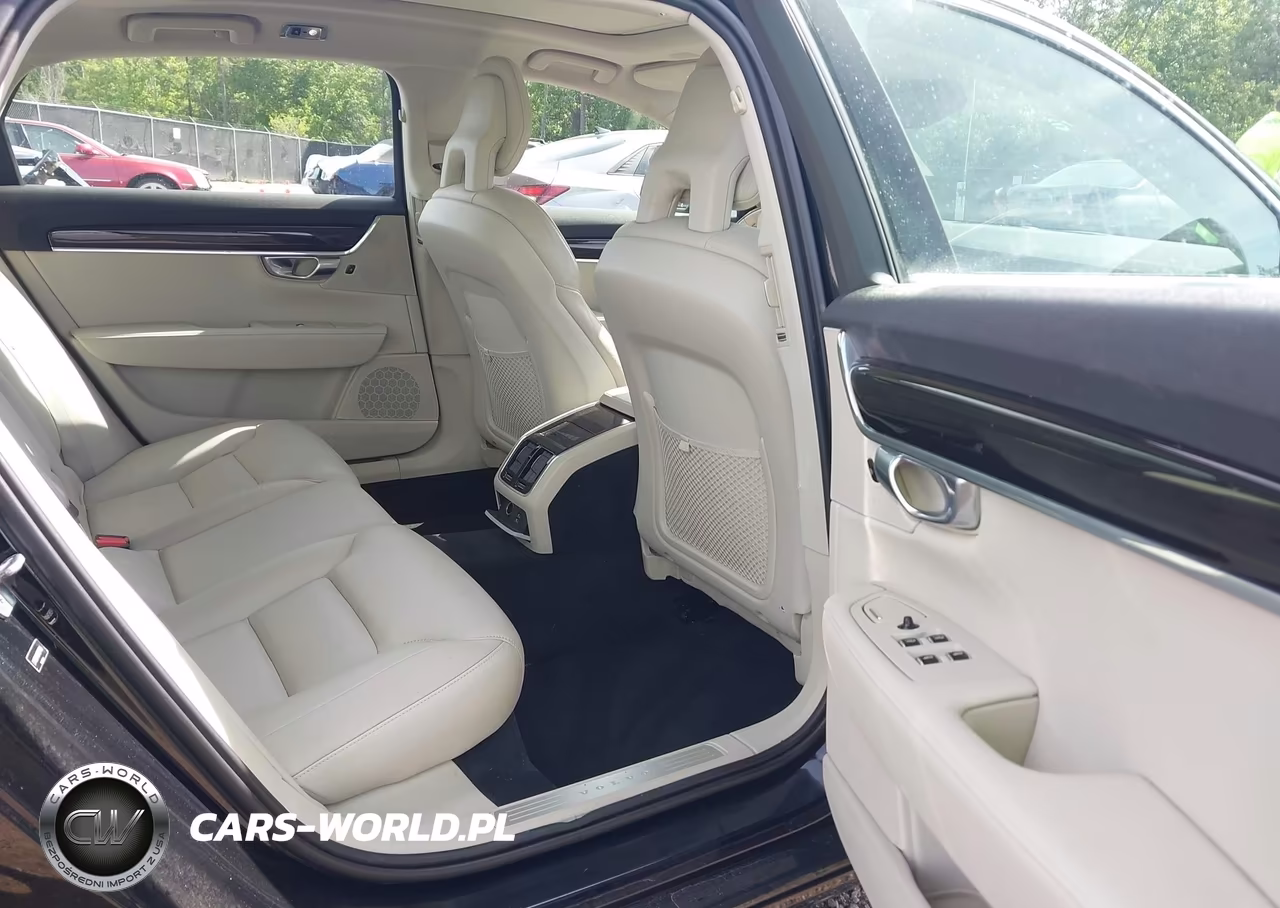 2018 Volvo S90 T6 Momentum VIN:LVY992MK0JP027494 - 8