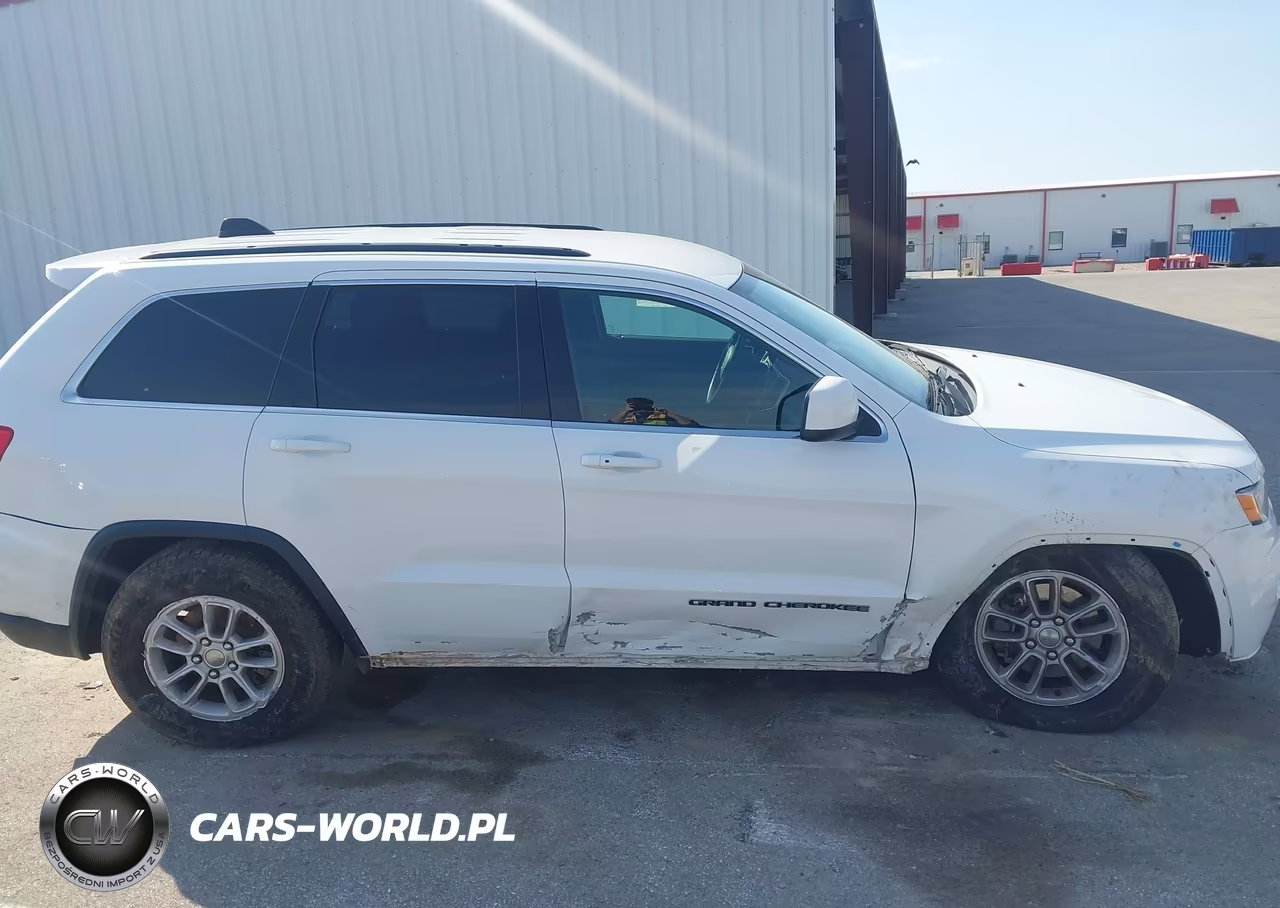2019 Jeep Grand Cherokee Laredo 4X2 VIN:1C4RJEAGXKC530734 - 12