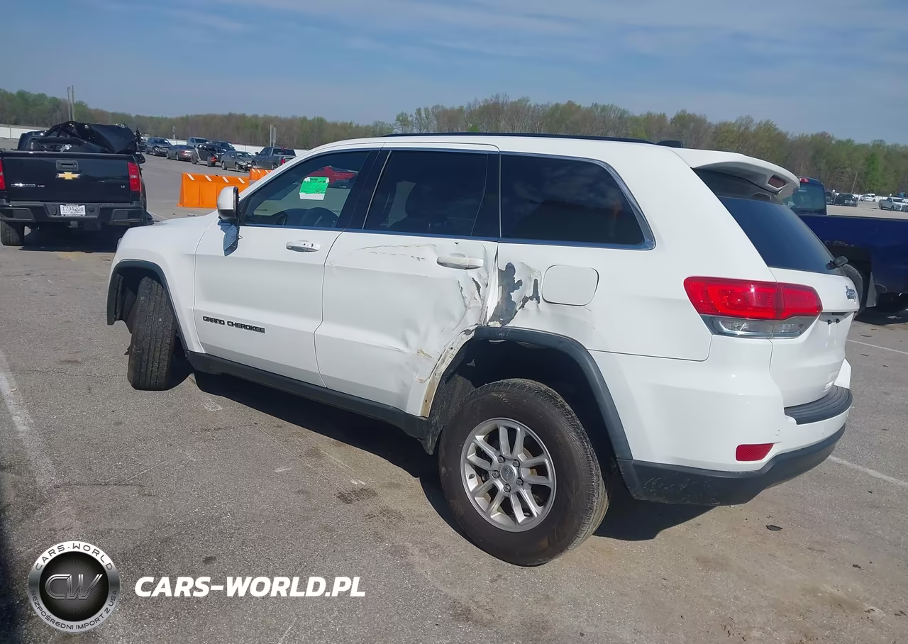 2019 Jeep Grand Cherokee Laredo 4X2 VIN:1C4RJEAGXKC530734 - 3