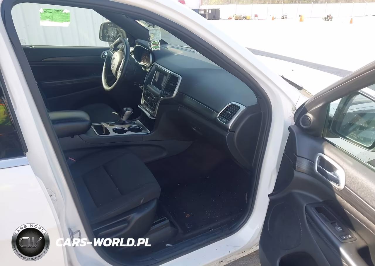 2019 Jeep Grand Cherokee Laredo 4X2 VIN:1C4RJEAGXKC530734 - 5