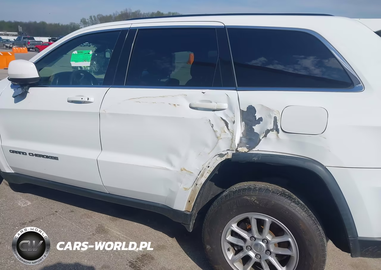 2019 Jeep Grand Cherokee Laredo 4X2 VIN:1C4RJEAGXKC530734 - 6