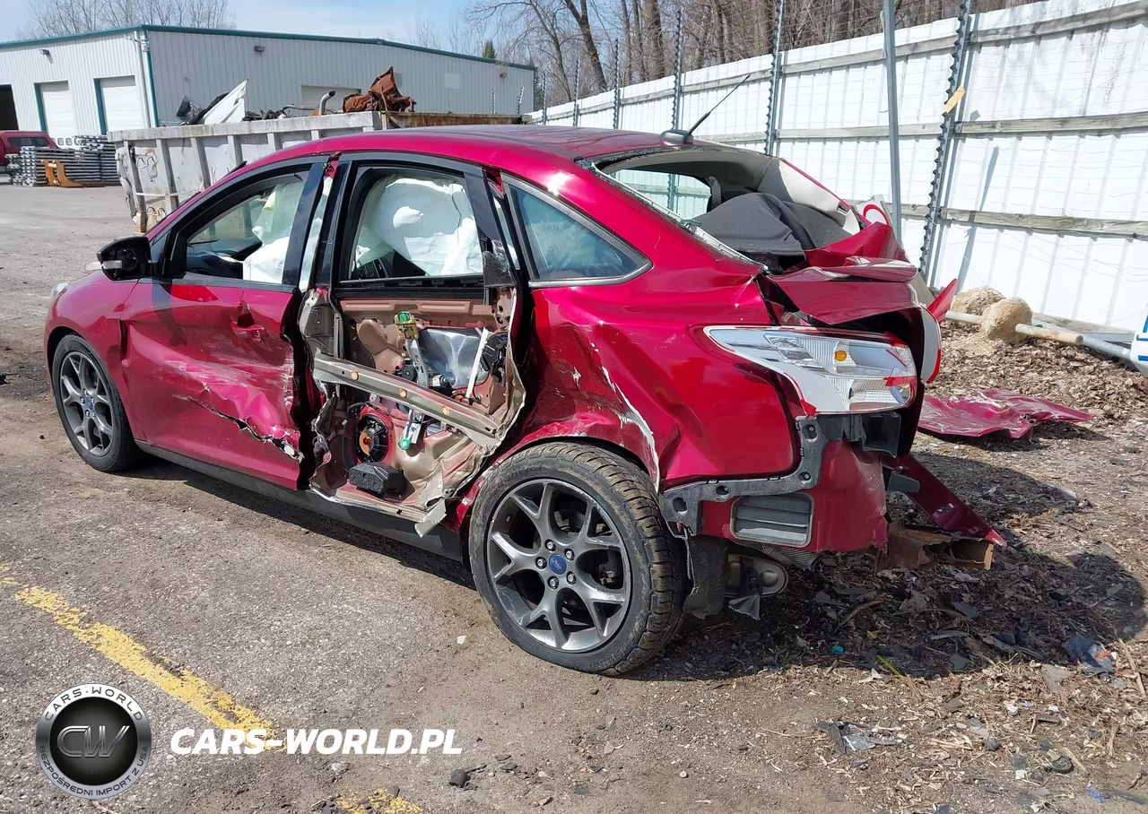 2014 Ford Focus Se VIN:1FADP3F23EL214421 - 3