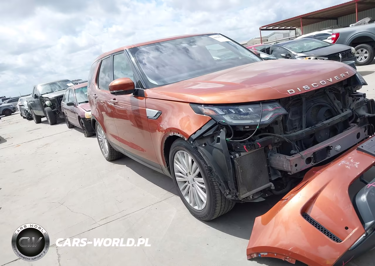 2018 Land Rover Discovery Hse Luxury – zdjęcie 1 z 18