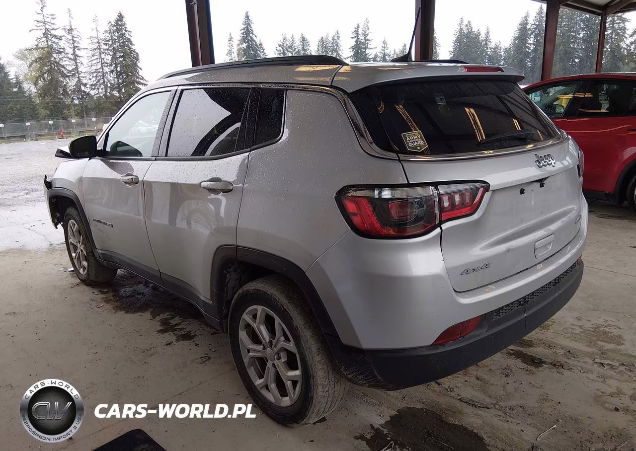 2024 Jeep Compass Latitude 4X4 VIN:3C4NJDBN6RT119383 - 3