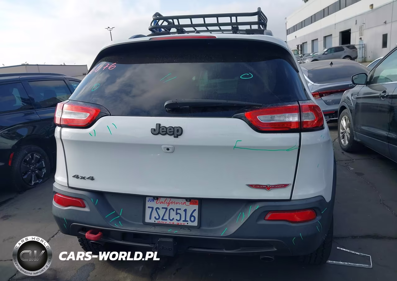 2016 Jeep Cherokee Trailhawk VIN:1C4PJMBS0GW278034 - 17