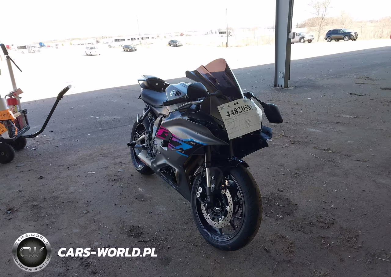 2024 Yamaha Yzfr7 – zdjęcie 1 z 13