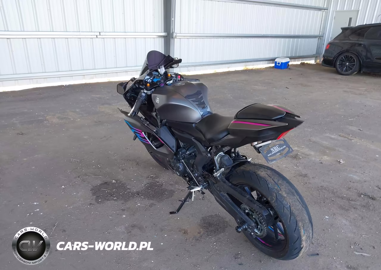 2024 Yamaha Yzfr7 VIN:JYARM38E4RA011812 - 3
