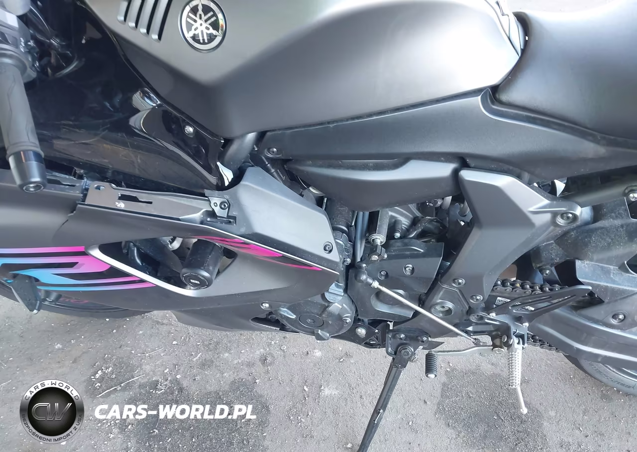 2024 Yamaha Yzfr7 VIN:JYARM38E4RA011812 - 9
