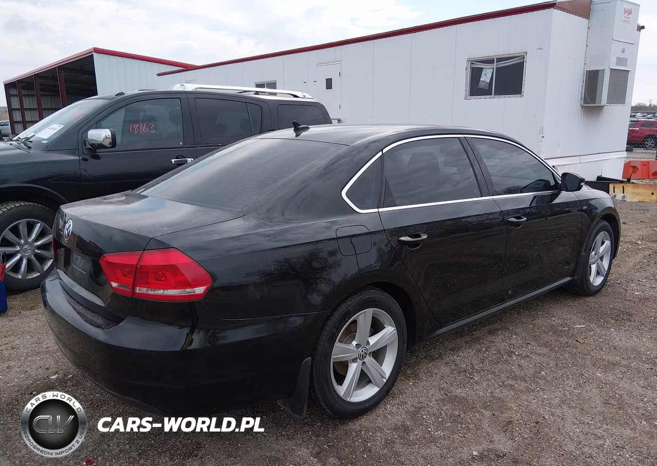 2015 Volkswagen Passat 1.8T Limited Edition VIN:1VWAS7A30FC122202 - 4