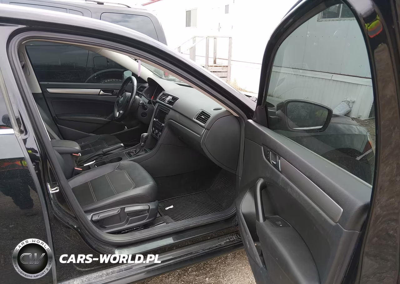 2015 Volkswagen Passat 1.8T Limited Edition VIN:1VWAS7A30FC122202 - 5