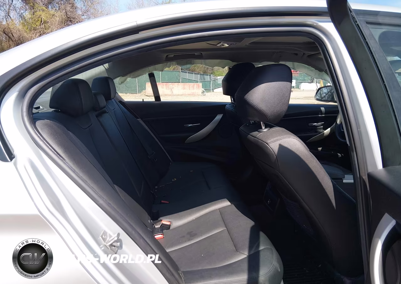 2018 BMW 320I xDrive VIN:WBA8A3C51JA494614 - 8