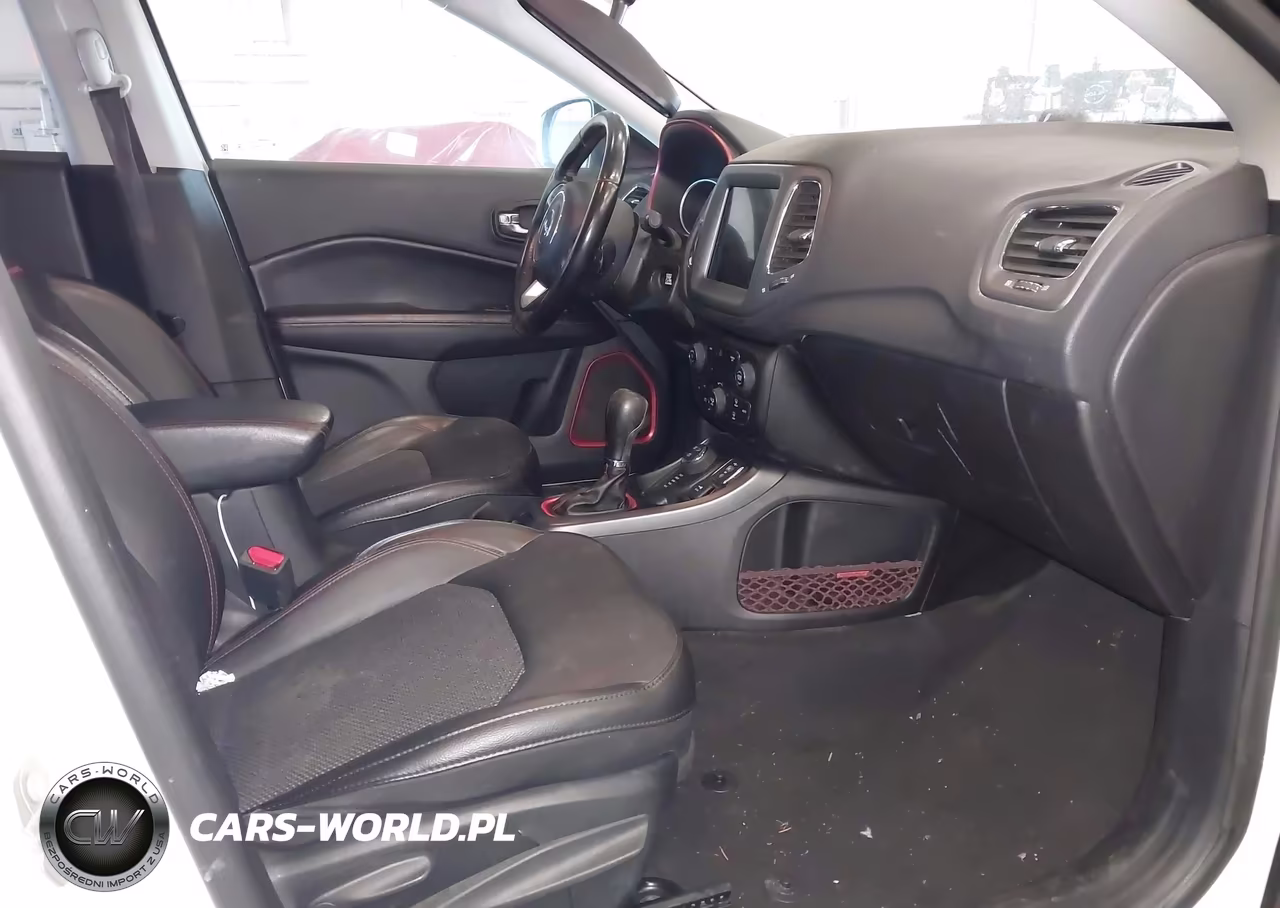 2020 Jeep Compass Trailhawk 4X4 VIN:3C4NJDDB2LT184628 - 5