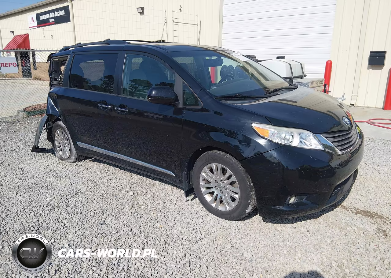 2015 Toyota Sienna Xle Premium 8 Passenger