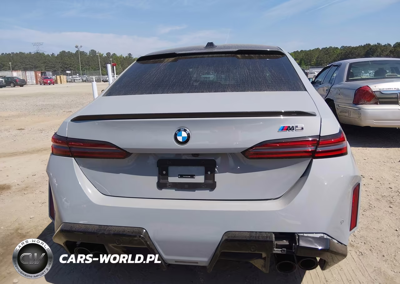 2026 BMW M5 VIN:WBS83FK0XTCV12662 - 17