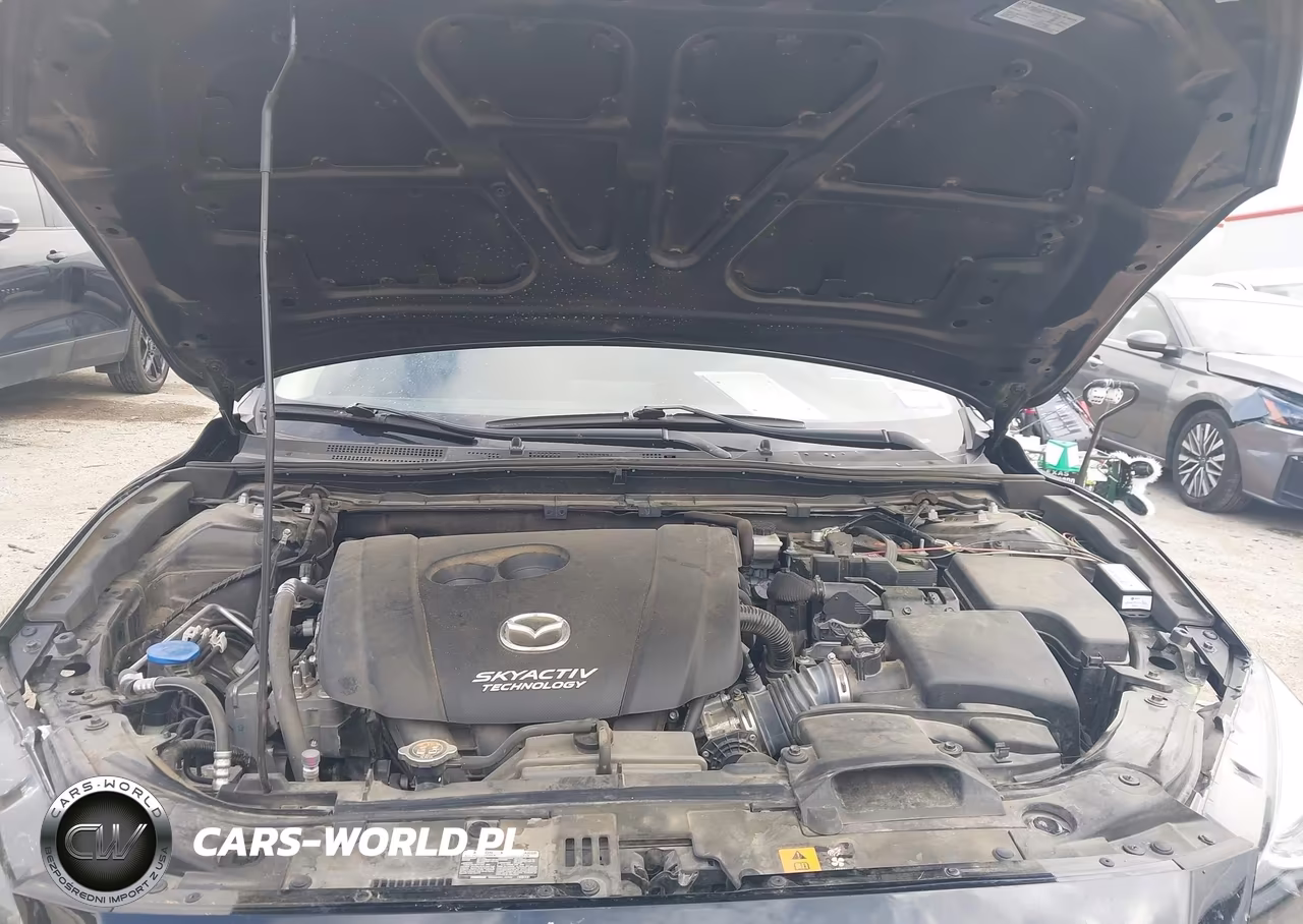 2018 Mazda Mazda3 Sport VIN:3MZBN1U73JM264509 - 10