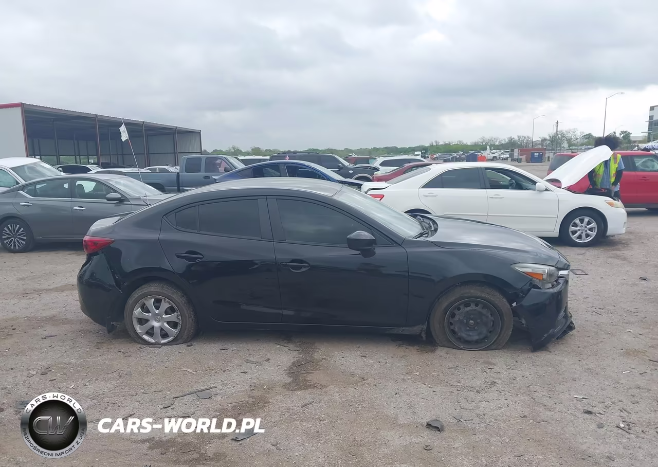 2018 Mazda Mazda3 Sport VIN:3MZBN1U73JM264509 - 13