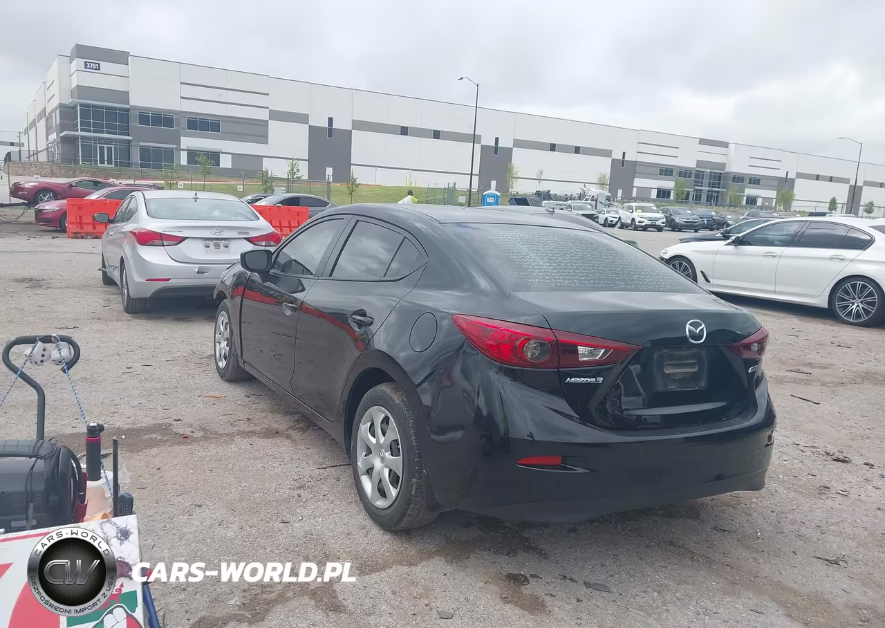 2018 Mazda Mazda3 Sport VIN:3MZBN1U73JM264509 - 3