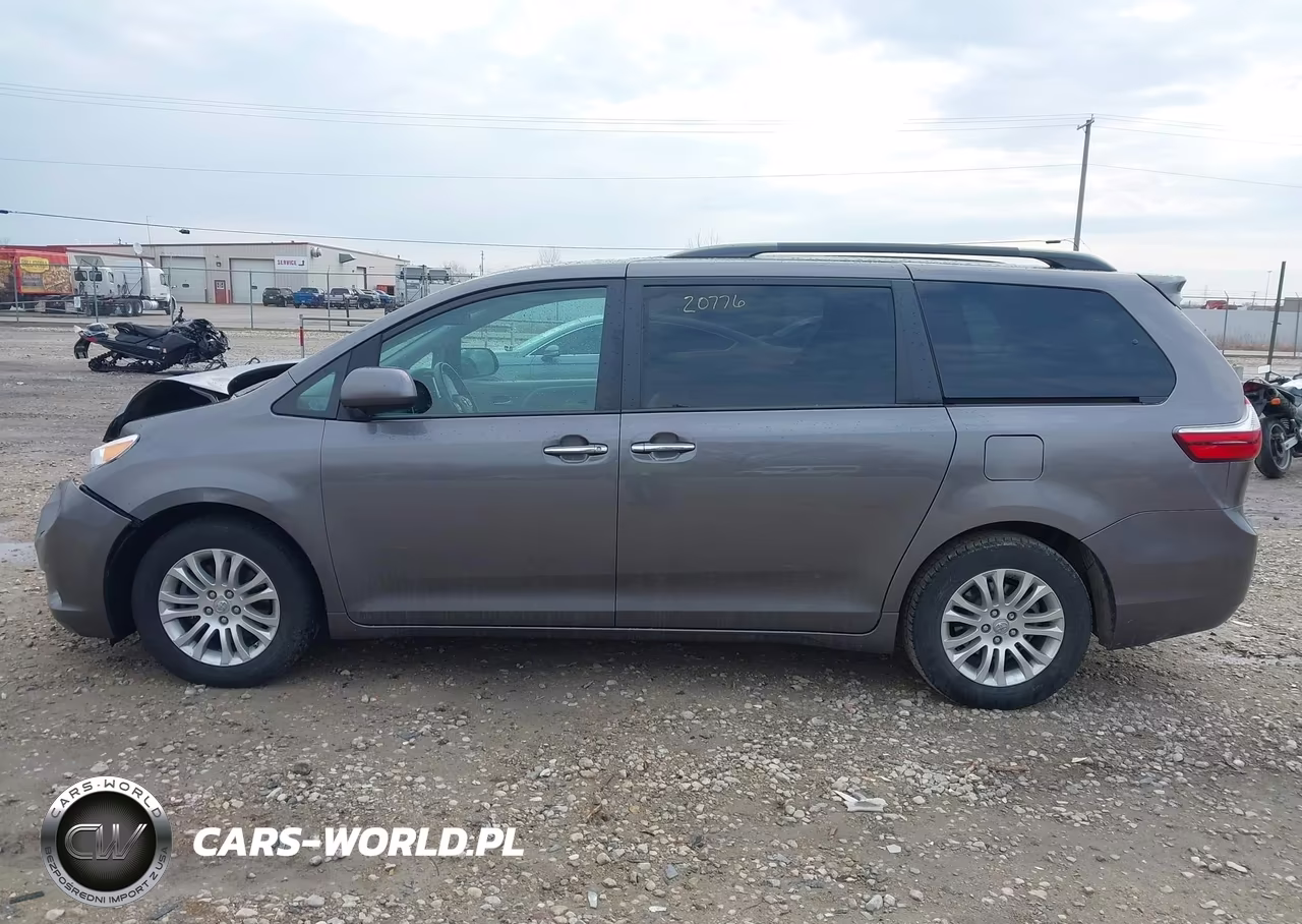 2017 Toyota Sienna Xle 8 Passenger VIN:5TDYZ3DC6HS804908 - 14