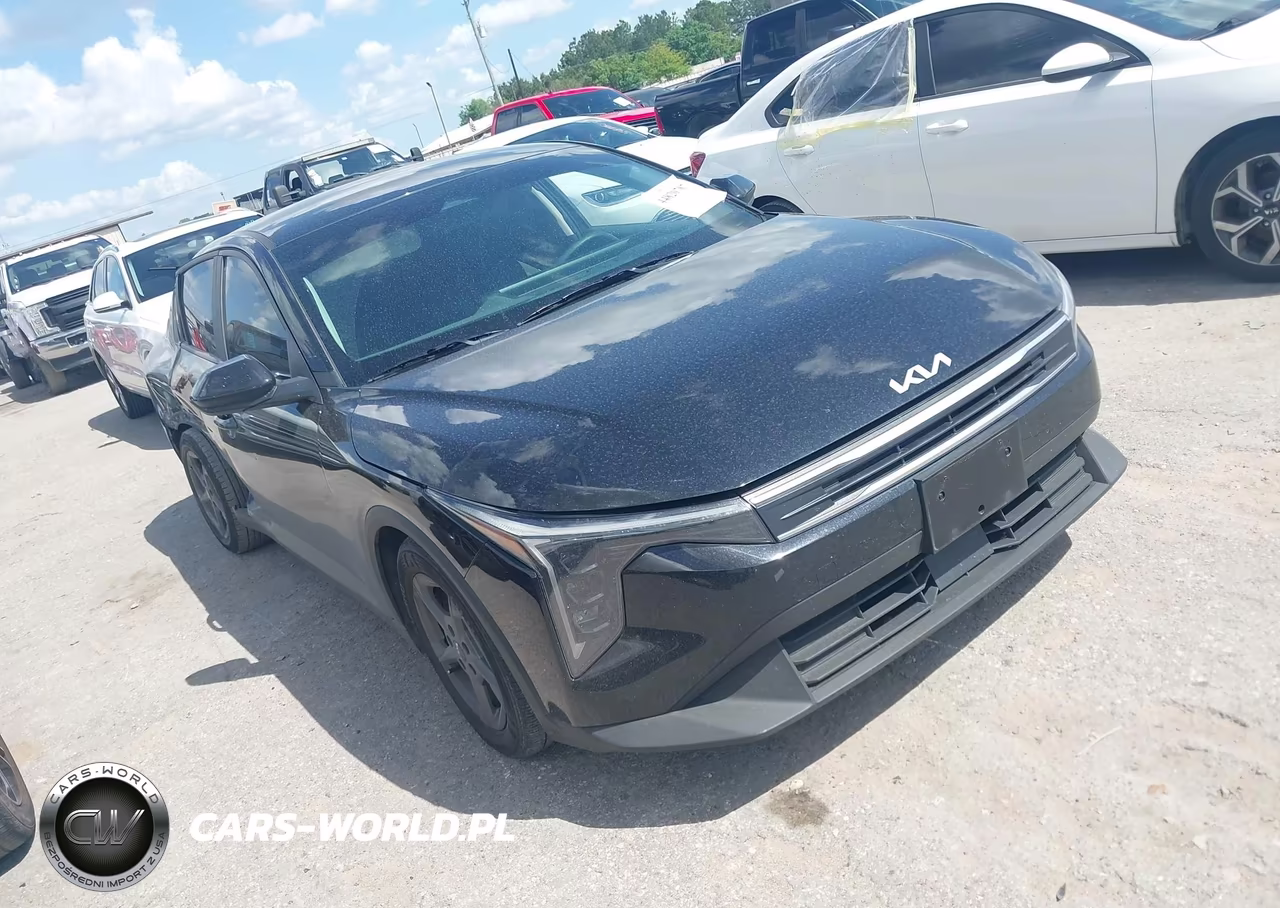 2025 Kia K4 Lxs – zdjęcie 1 z 16