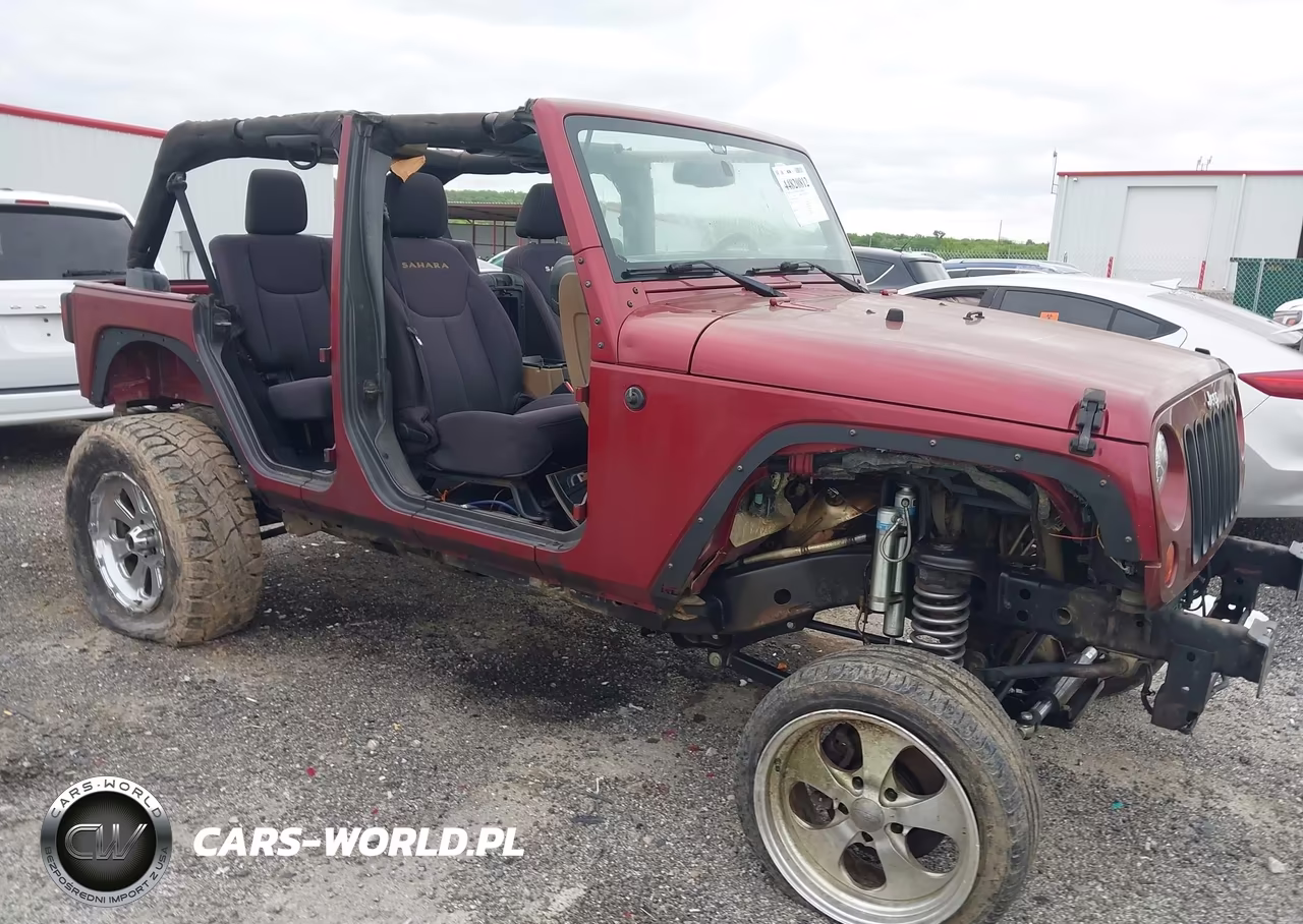 2013 Jeep Wrangler Unlimited Sahara VIN:1C4BJWEG6DL508962 - 6